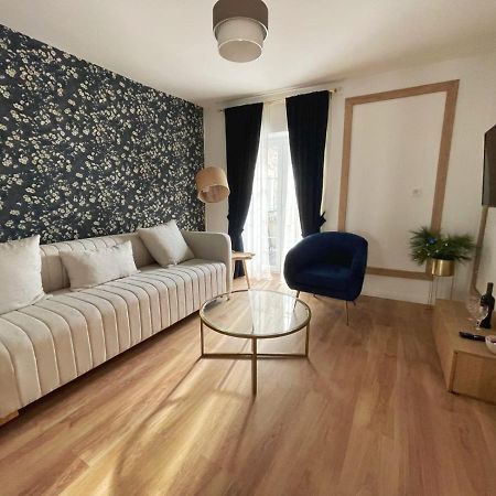Lungomare Apartments Petrovac المظهر الخارجي الصورة
