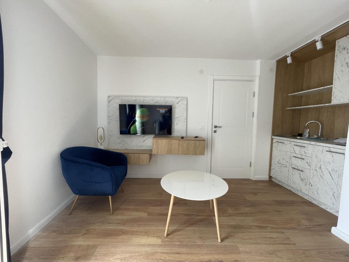 Lungomare Apartments Petrovac المظهر الخارجي الصورة