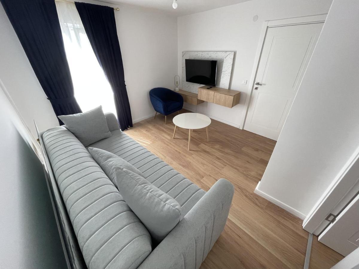 Lungomare Apartments Petrovac المظهر الخارجي الصورة