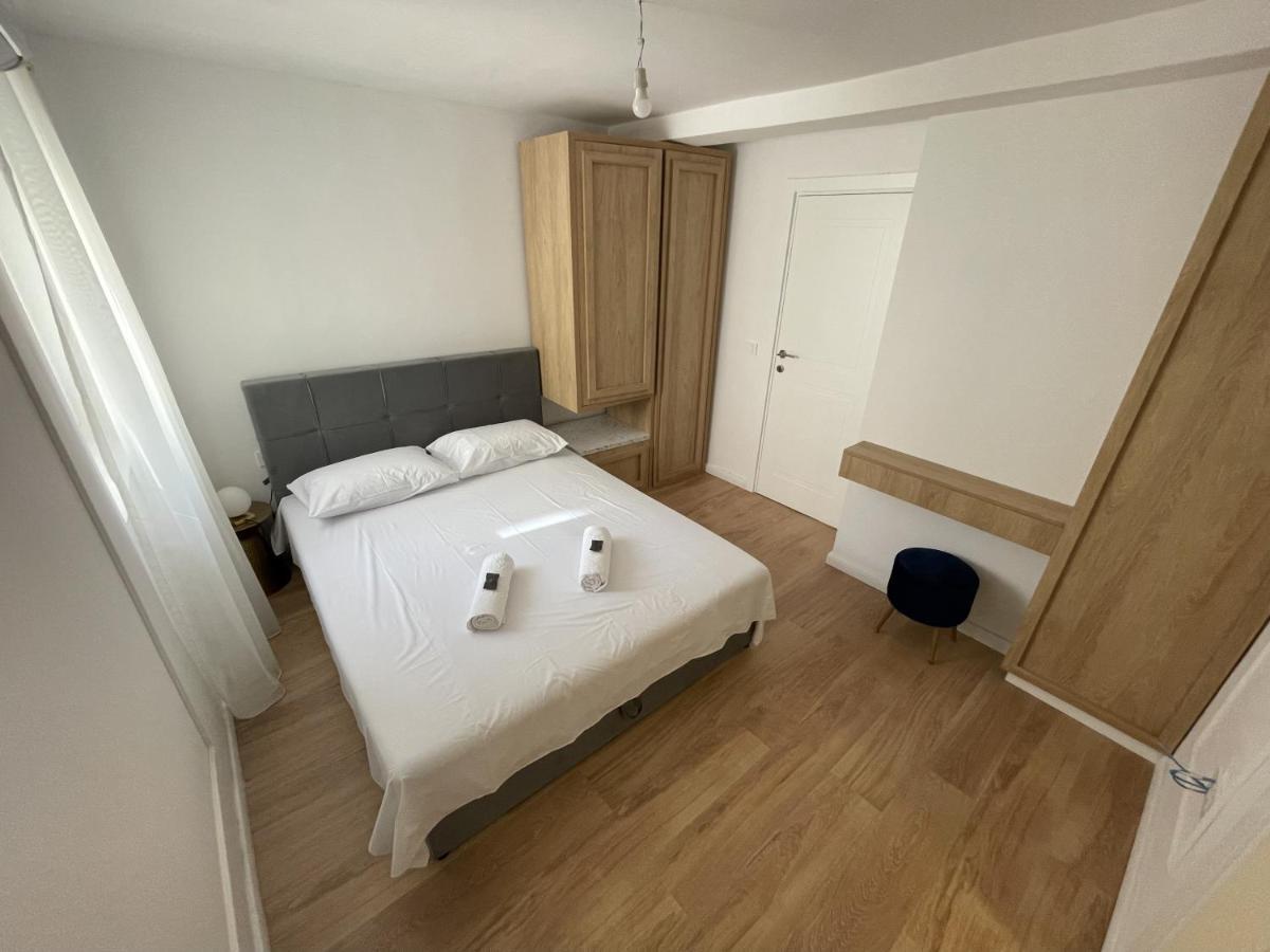 Lungomare Apartments Petrovac المظهر الخارجي الصورة