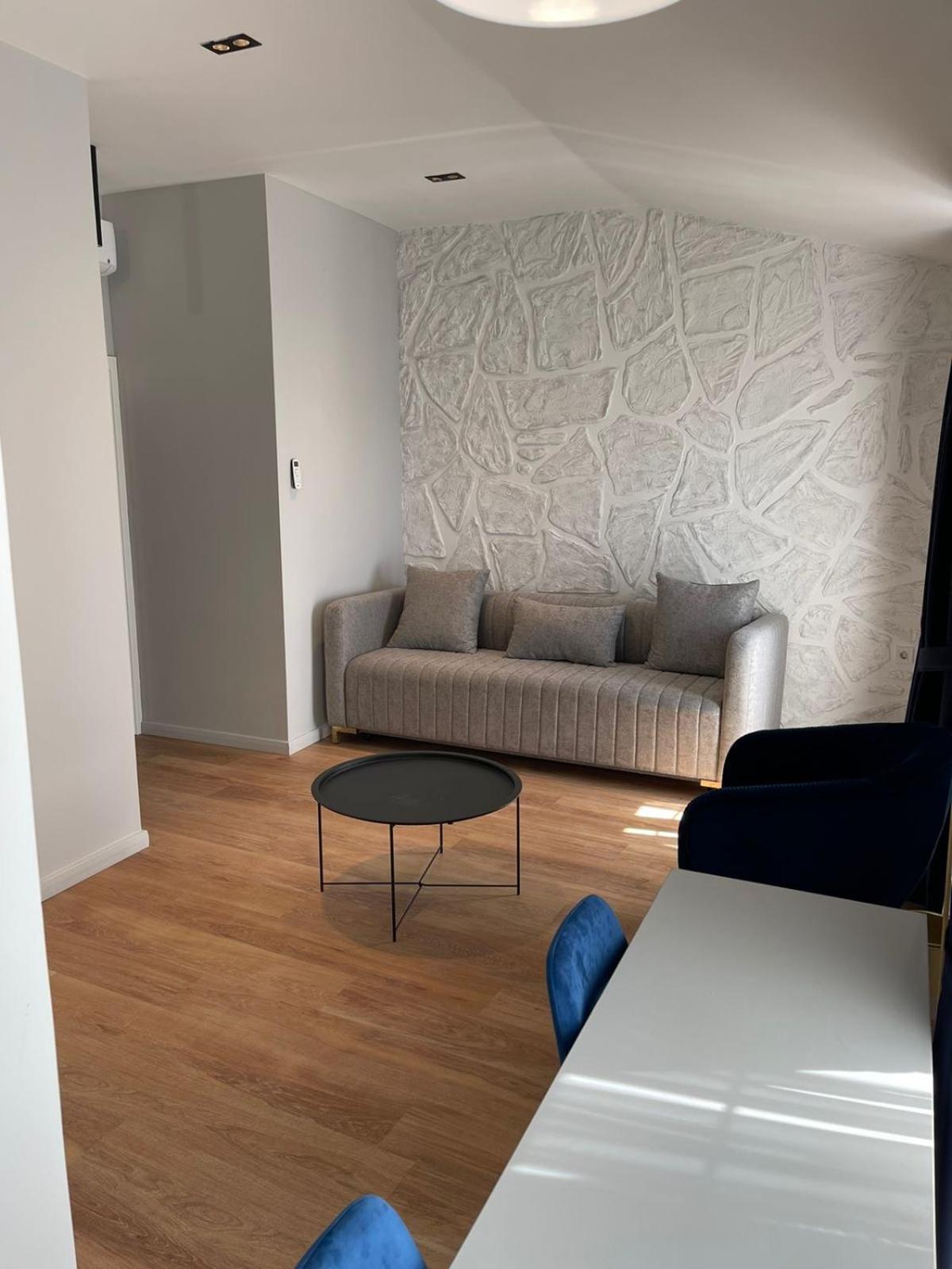 Lungomare Apartments Petrovac المظهر الخارجي الصورة